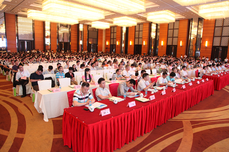 亮點科技聯(lián)合業(yè)界精英企業(yè)共同發(fā)起并成立了《東莞市電子商務協(xié)會》！